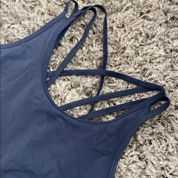 Strappy yoga top - Picture 2 of 3